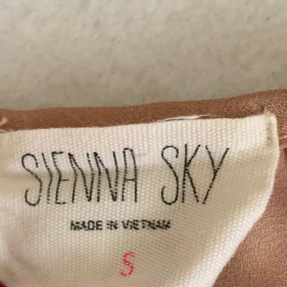 Sienna Sky Romantic Rose Pink Floral Print Side Tie Wrap Style Blouse Size S - Picture 7 of 7